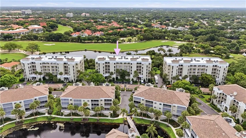7671 Pebble Creek Cir 204, Naples, Florida 34108