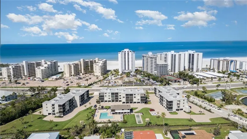Walking distance to beach!