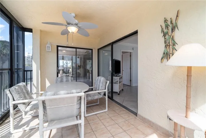Large Oversized Lanai