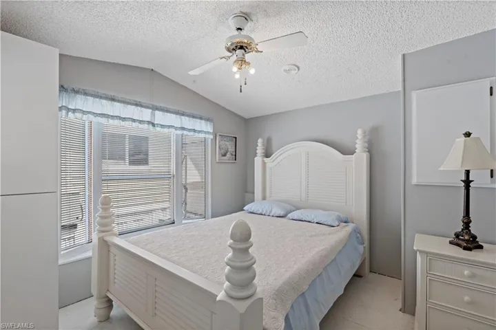 5756  Pink Panther  DR, Fort Myers, FL 33908