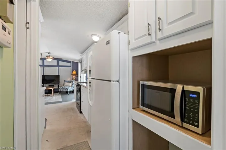 5756  Pink Panther  DR, Fort Myers, FL 33908