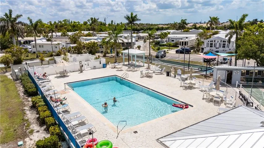 5756  Pink Panther  DR, Fort Myers, FL 33908