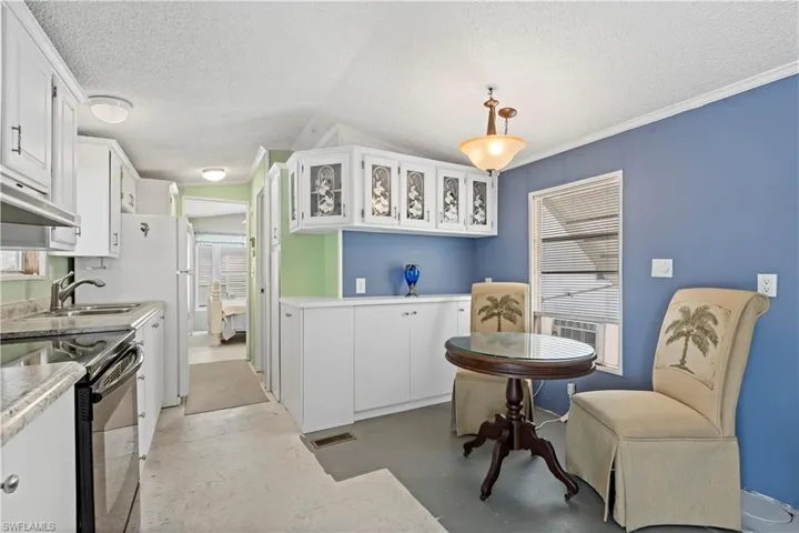 5756  Pink Panther  DR, Fort Myers, FL 33908