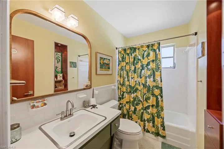 1304  Milano  DR, Naples, FL 34103