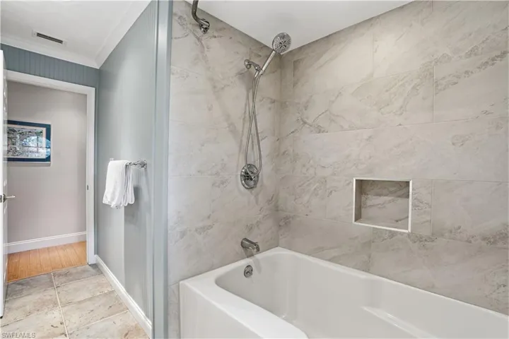 3814 Survey Cir, Bonita Springs, Florida 34134