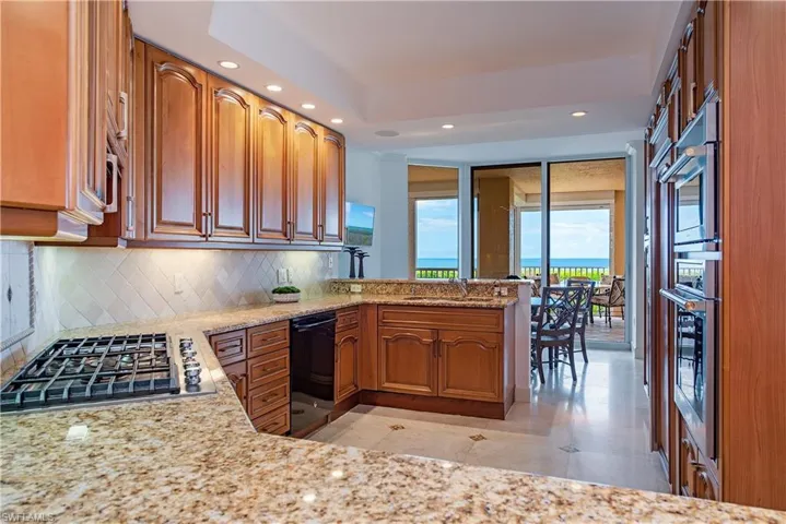 6597 Nicholas Blvd # 803, Naples, Florida 34108