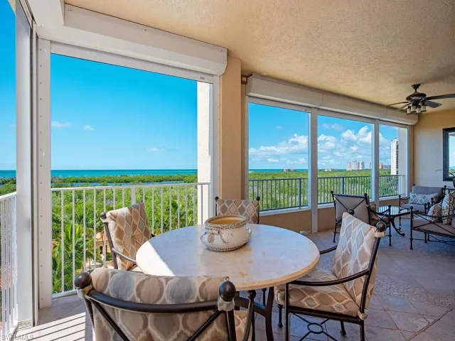 6597 Nicholas Blvd # 803, Naples, Florida 34108