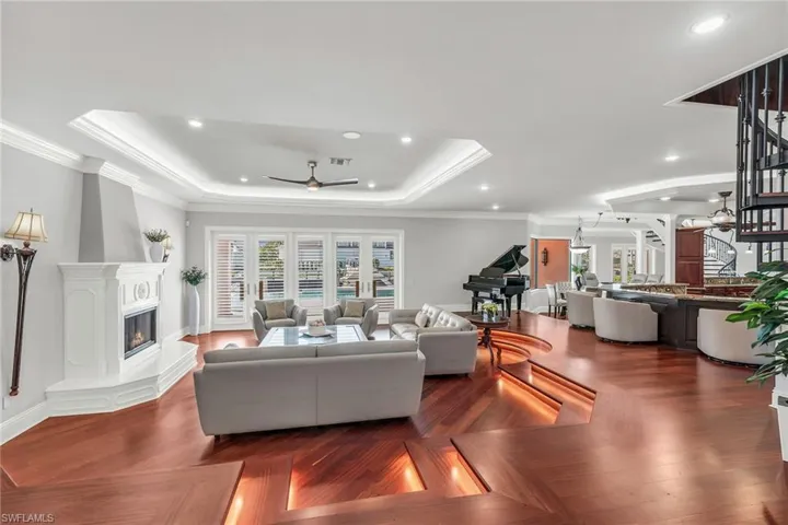 Living Room with Gas Fireplace