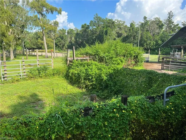 2170  Rock  RD, Naples, FL 34120