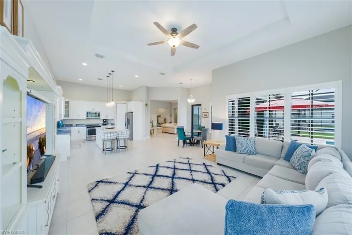 2 Living area