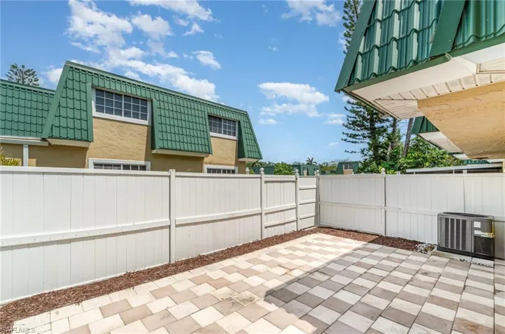 5816 Whiting Ct, Fort Myers Fl 33919