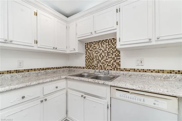 5816 Whiting Ct, Fort Myers Fl 33919