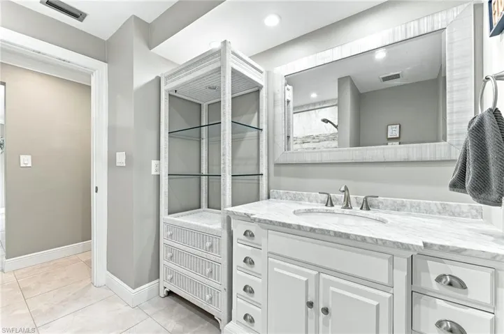 350 Pinehurst Cir, Naples, Florida 34113