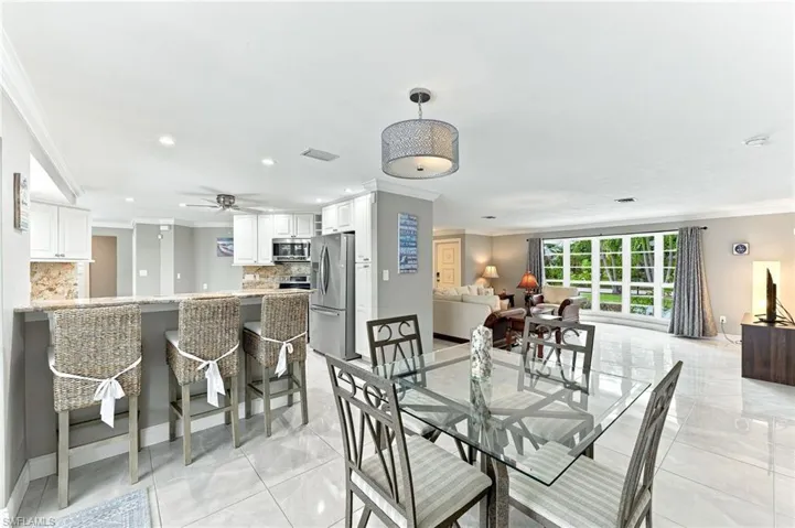 350 Pinehurst Cir, Naples, Florida 34113
