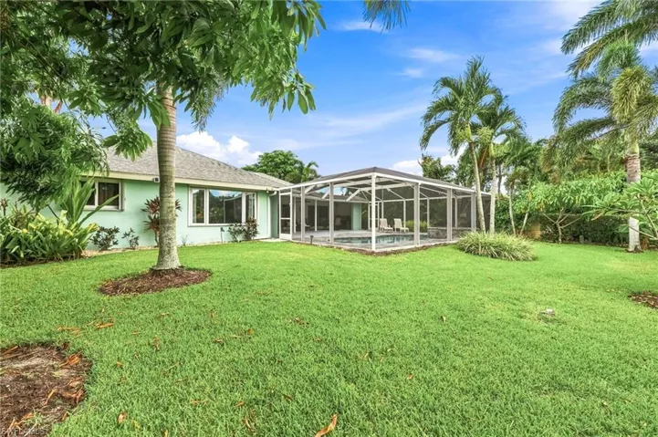 350 Pinehurst Cir, Naples, Florida 34113