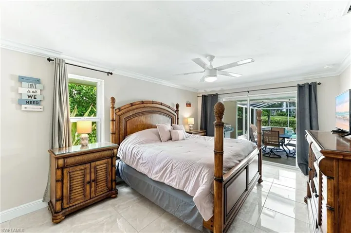 350 Pinehurst Cir, Naples, Florida 34113