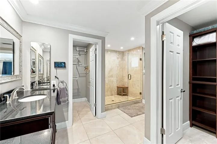 350 Pinehurst Cir, Naples, Florida 34113