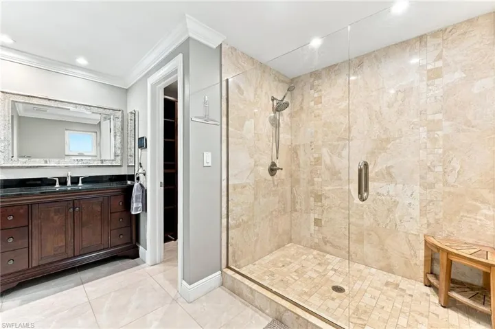 350 Pinehurst Cir, Naples, Florida 34113