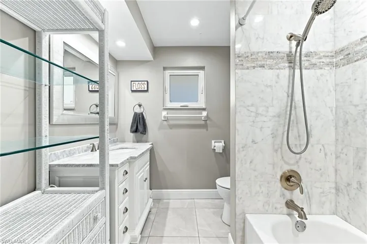 350 Pinehurst Cir, Naples, Florida 34113