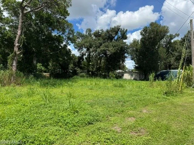 556 Clark St, North Fort Myers, Florida 33903