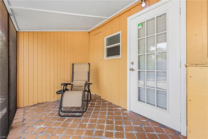 cabana lanai