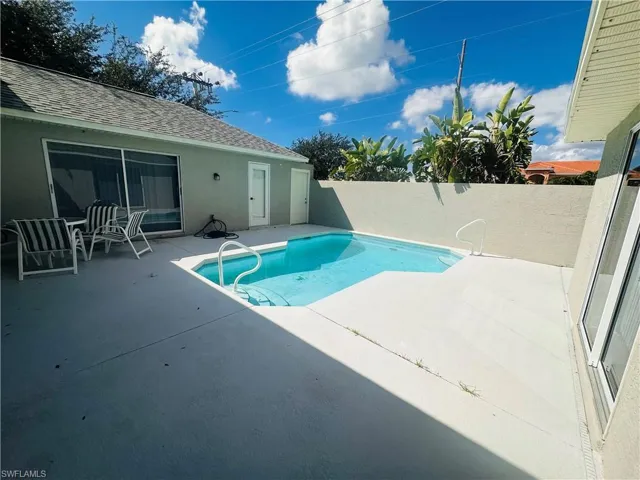 102 39th Ter, Cape Coral, Florida 33904