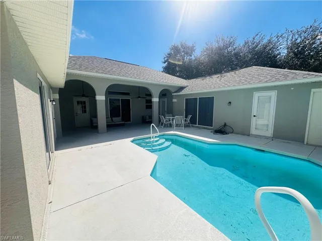102 39th Ter, Cape Coral, Florida 33904