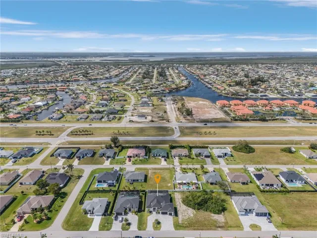 Aerial view featuring a residential view
