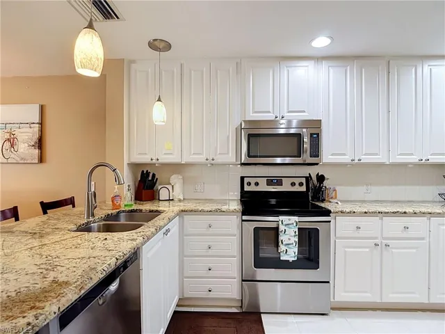 14700 Escalante Way, Bonita Springs, Florida 34135