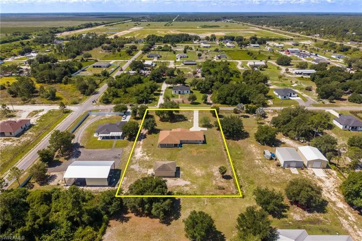 7764  14th  PL, Labelle, FL 33935