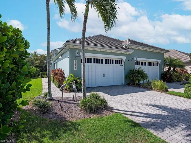 7202 Dominica Dr, Naples, Florida 34113