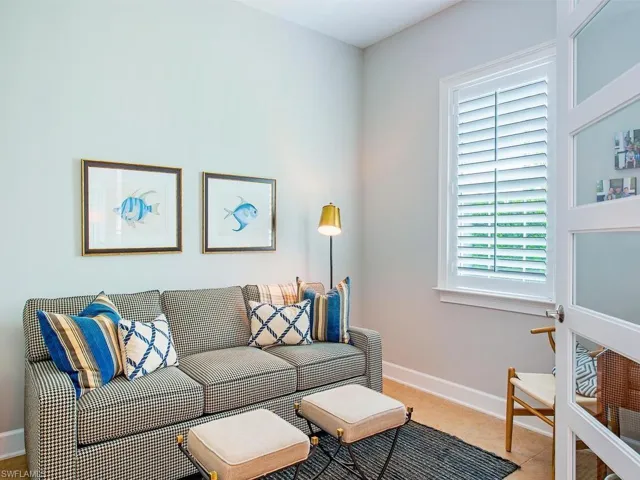 7202 Dominica Dr, Naples, Florida 34113