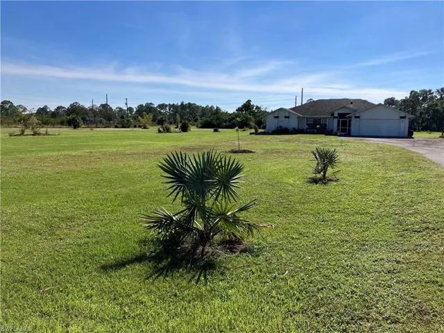 This property is just under 20 minutes from I-75