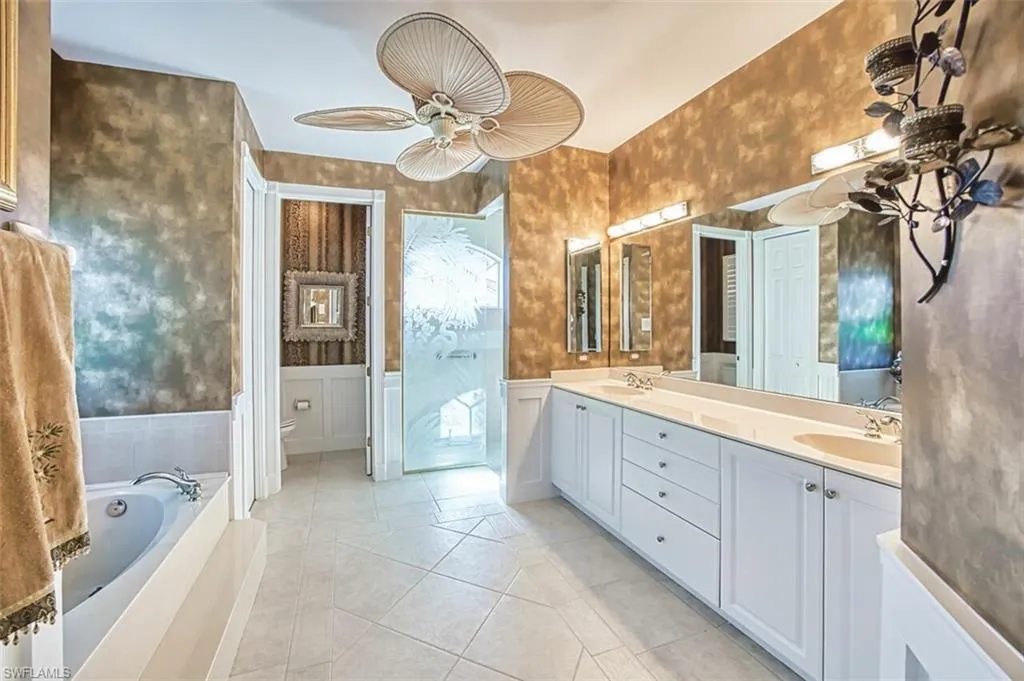 8452 Southwind Bay CIR, Fort Myers, FL 33908,225036594