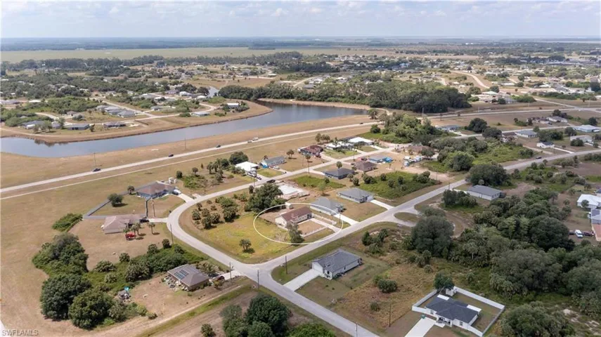 2004  Hercules  RD, Labelle, FL 33935
