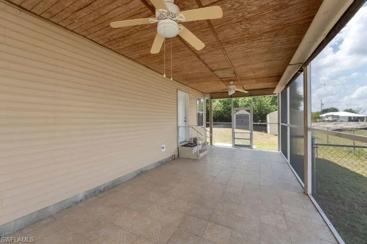 2004  Hercules  RD, Labelle, FL 33935