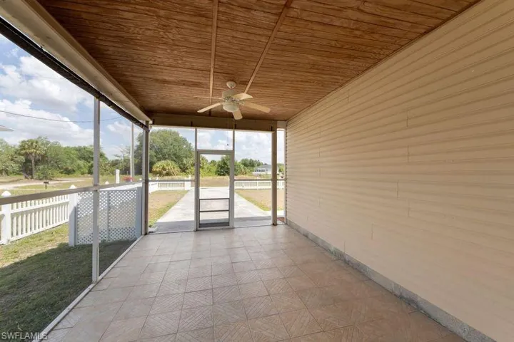 2004  Hercules  RD, Labelle, FL 33935