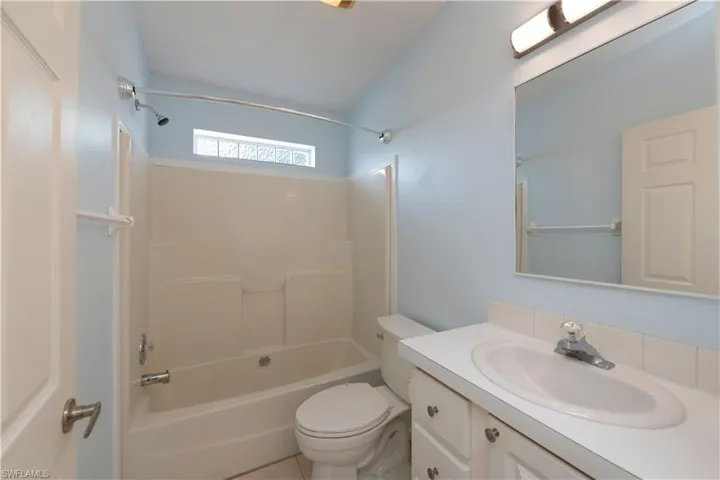 2004  Hercules  RD, Labelle, FL 33935