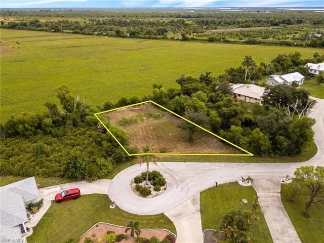 Aerial view of property's location with property boundaries highlighted