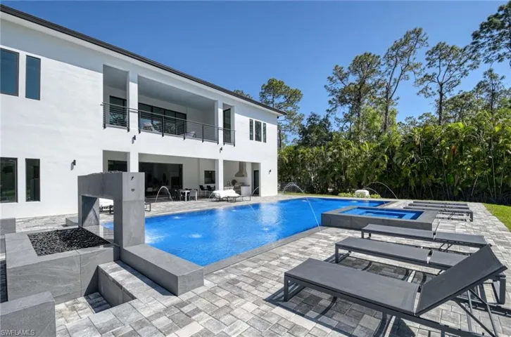 5160 Teak Wood Dr, Naples, Florida 34119