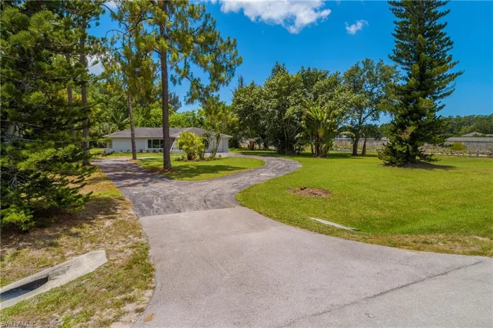 6350 Painted Leaf Ln, Naples, Florida 34116