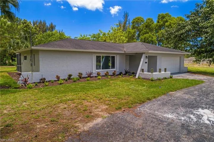 6350 Painted Leaf Ln, Naples, Florida 34116