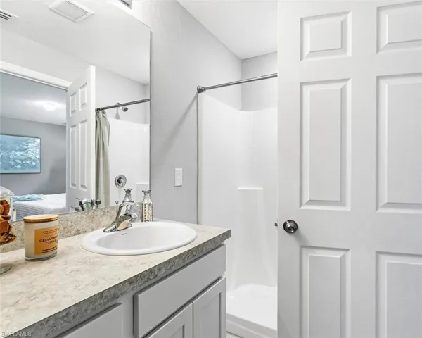 2236 Nw 7th Pl, Cape Coral Fl 33993