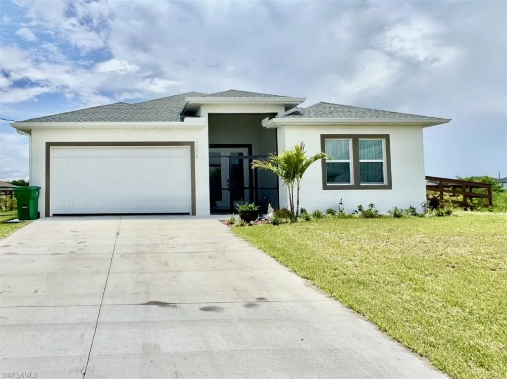 7005 Berwick CIR, Labelle, FL 33935,225061525