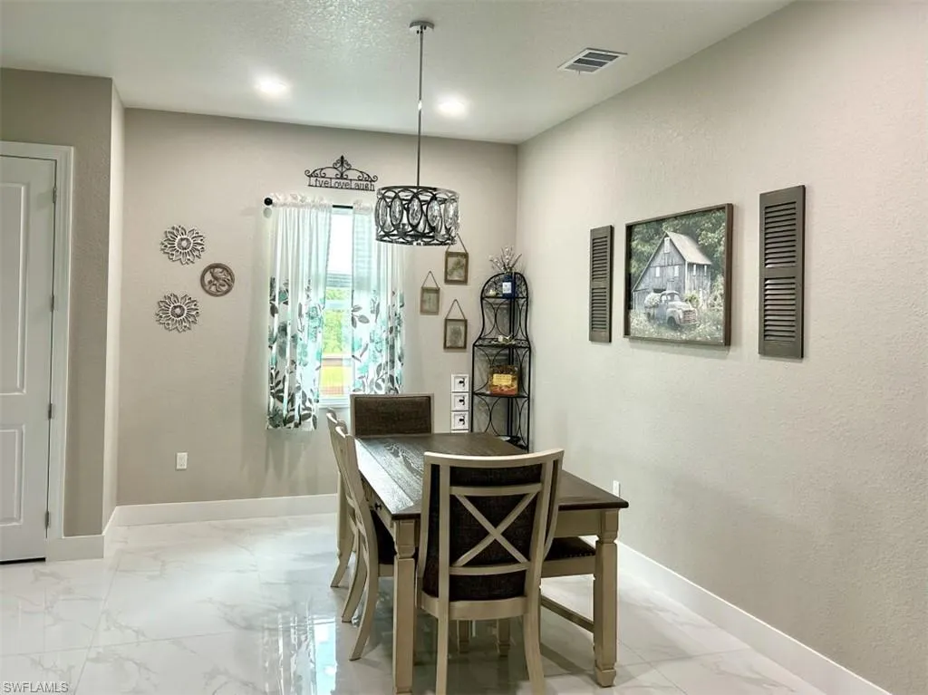 7005 Berwick CIR, Labelle, FL 33935,225061525