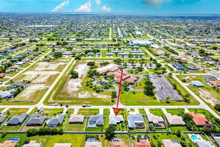 3824 SW 10th  PL, Cape Coral, FL 33914
