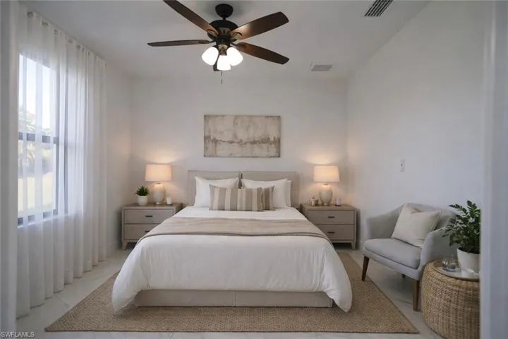 Bedroom with ceiling fan