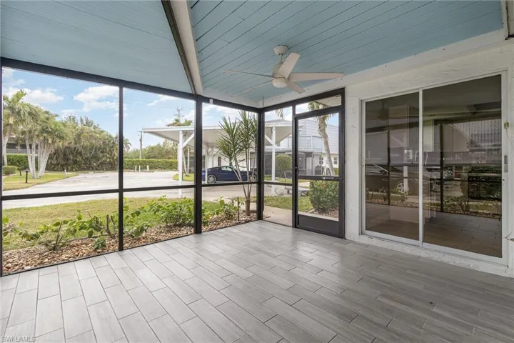 16051  Amberwood Lake  CT, Fort Myers, FL 33908