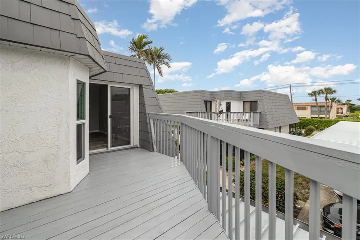 16051  Amberwood Lake  CT, Fort Myers, FL 33908