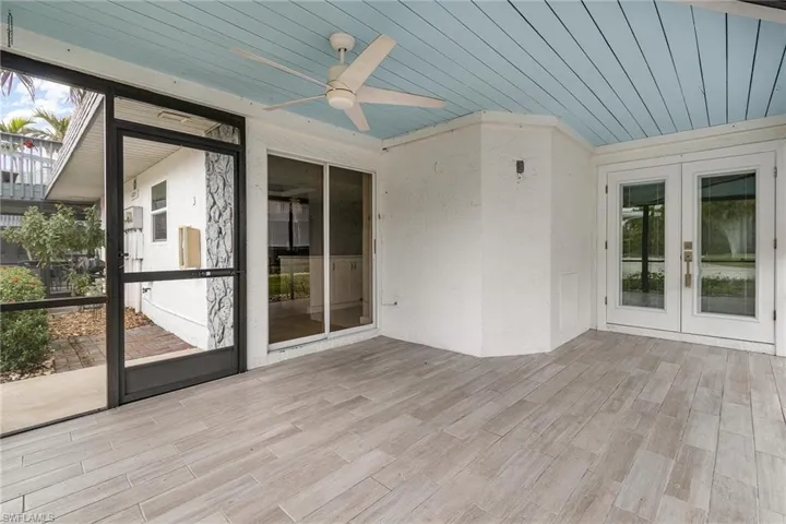 16051  Amberwood Lake  CT, Fort Myers, FL 33908